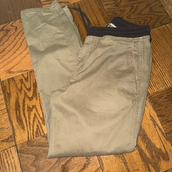 Men's Casual Vans joggers/Pants size Small - Picture 1 of 6